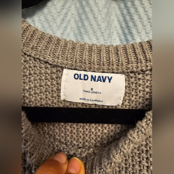 Old Navy Sweater Women's Tunic Length - Picture 4 of 9